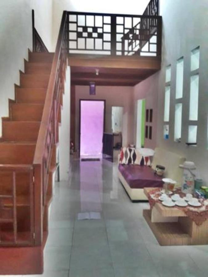 Mocca Guest House Banyuwangi  Zewnętrze zdjęcie
