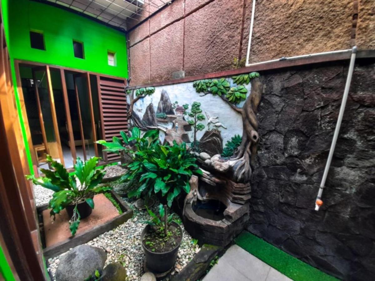 Mocca Guest House Banyuwangi  Zewnętrze zdjęcie
